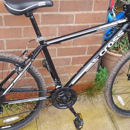 mens cross mountain bike, like new condition,26" wheels with good tyres, 21speed twist grip gears,front disc,front suspension,all gears and brakes work as they should, ready to ride, cash on collection from wollaston stourbridge