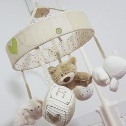 Immaculate preloved condition.

* Wind up music box, no need for batteries.
* Attaches easily to most cots and cot beds.
* Dimensions - ‎14 x 44 x 30 cm

View listing for more Teddy's Toy Box / Loved So Much By Mothercare collection range.

Rrp £30.00

From a very clean, smoke and pet free home.

Collection only, from Tyersal area in BD4.

Grab yourself a bargin!
..Once it's gone, it's gone..