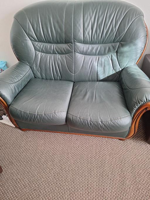 Buy & Sell Greater Manchester Salford - Photos for 2 seater settee