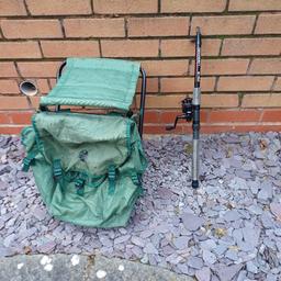 Oxygen 2.4m telescopic rod comes with a Jarvis Walker 200 reel both like new also comes with a folding backpack chair used condition but still in working order collection only from dy8 5hx all items available until marked as sold.
check out my other fishing items available.