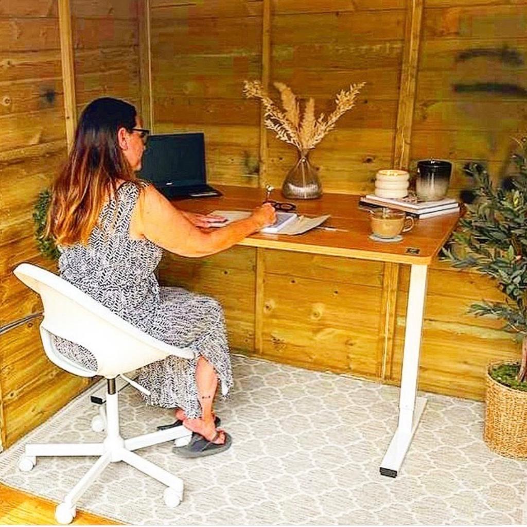 Gorgeous sitting or standing desk with height adjustable electric
USB plug to charge your laptop or phone
Great for using over a walking pad treadmill or home working office
Craft desk baking desk or hallway console
Excellent condition

Can deliver locally for small charge