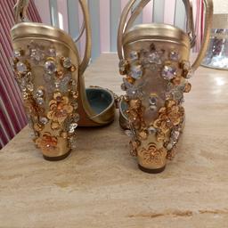 asos jewelled heels
size 4..37
£8
collection thurnby le7