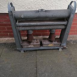 Eltex double burner greenhouse heater.
These sell for higher prices on ebay etc.
Bargain for collector
Untested but not much can go wrong
Need space so selling cheap
Netherton to view and collect