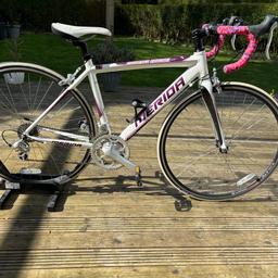 Ladies/Teenagers Merida road bike in size XS. It is in super condition with hardly any signs of wear. With 2x9 speed Shimano Sora groupset, carbon forks and full size 700c wheels. Bought for my daughter who never got in to cycling.