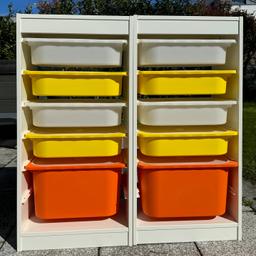 Je Set
Regalrahmen weiß (B46xT30xH94)

5 Kunststoff-Boxen inkl. Deckel (4 Boxen B42xT30xH10 je 2 in weiß und 2 in gelb und 1 Box B42xT30xH23 in orange, alle Boxen mit Deckel in weiß)

Hervorragend geeignet fürs Kinderzimmer z.B. für Spielzeug oder auch im Keller z.B. für Werkzeug und Kleinteile.

Neupreis 79,50€ je Regal / Gesamt 159€

Du kannst diesen weißen Regalrahmen ganz einfach in eine praktische Aufbewahrungslösung mit den dazugehörigen Kunststoff-Boxen verwandeln (alternativ gibt es auch passende Böden oder coole Netzdrahtboxen bei IKEA)

Preis für beide Regale zusammen 80€ / Einzelregal 45€

Selbstabholung oder alternativ Transport gegen 10€ extra im Raum Frankfurt - Wiesbaden - Mainz