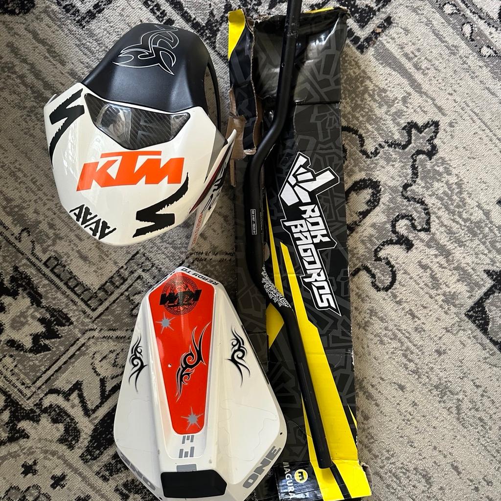 Parts for KTM DUKE 125/390 17-23

- Front mudguard £45
- Pillion seat cover £45
- bagoros performance handlebar £75
-Evotech Performance Exhaust Hanger/Rectifier Guard Set £55

Collection only from my house W12
Cash on collection
No delivery, no PayPal