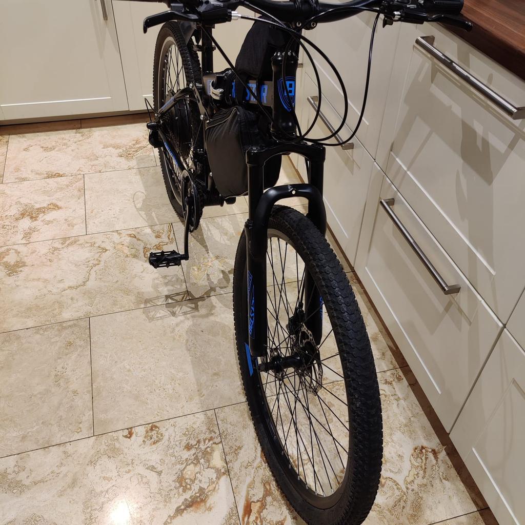 1500w folding e-bike. Can reach speeds of up to 30mph.
Can fold in half for easy storage. Dual suspension for a comfortable ride.
Bike frame itself is in very good condition. The electric motor kit is brand new. Only used to test ride so far.

48v battery.
£850
