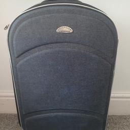 Used but good condition,  as shown in picture 5, one of the zip handle is broken,  however the zip works fine,

length 63cm
width 43cm

smoke and pet free home,  pickup from bb1 blackburn,  might be able to deliver locally.
