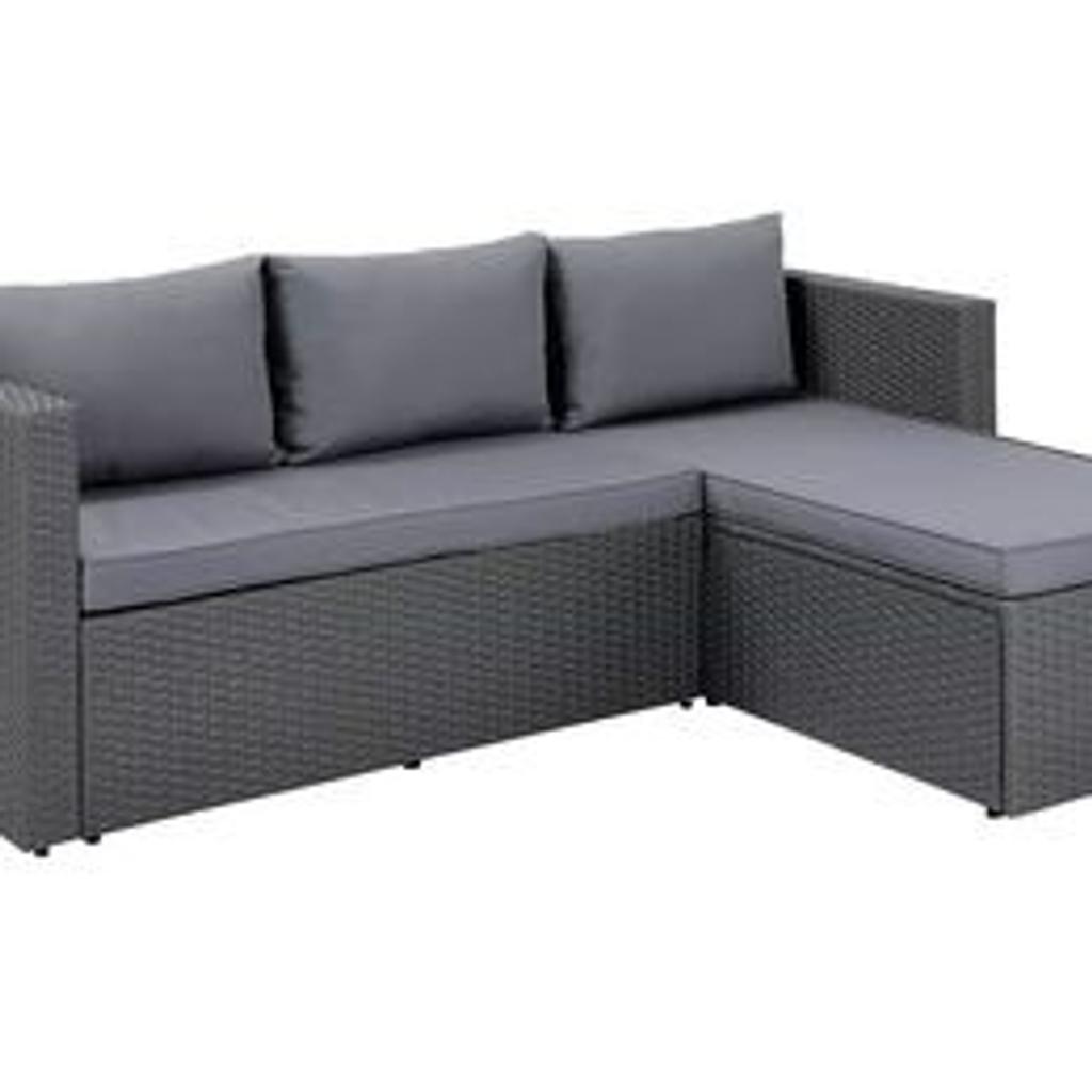 Habitat 4 Seater Rattan Effect Garden Sofa Set - Grey

💥New/other, flat packed💥

Set seats 4 people .
Set made from rattan effect and steel.
Storage included in: stools, .
Store inside when not in use.
Cover or store inside in winter months to prolong life of the products.
Total weight 33.5kg

💥Check our other items💥