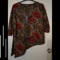 BNWT
Stunning Asymmetrical Top
Superb Quality 
Fabulous mixture of Colours
Lovely Warm Material 
BNWT 

🌟🌟 Plz see all photos 🌟🌟

👚👛🧥 Please take a look at my other listings 👖👙👗

👍👍Thanks for looking👍👍
🛍👛 Happy Shopping 🛍