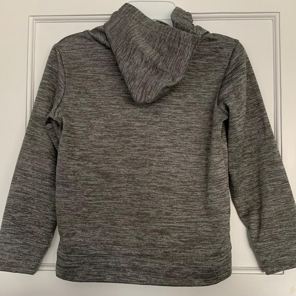 Boys NIKE Dri Fit “Just Do It” Hoodie Grey Orange Age 6

Great condition only worn twice, from a smoke and pet free home.

Postage or Collection Woodford, IG8.

More boys clothes for sale please see otheristings for photos or welcome to look when you collect.