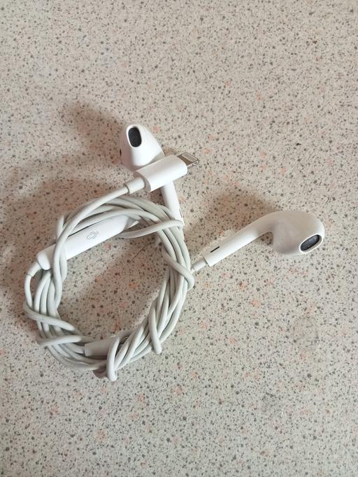 Buy & Sell South Yorkshire Barnsley - Photos for apple iPhone headphones £6