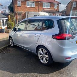 Nice family car . Just had clutch and flywheel put in have receipts to show. Also recently serviced
Has two keys. Has parking sensors and sat nav