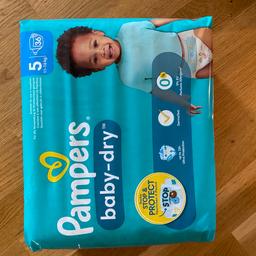 Pampers Baby Dry originalverpackt 10Packungen vorhanden je 8 Euro