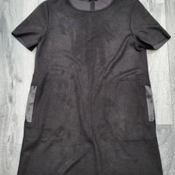 Zara Womens Plush Black Dress With 2x pocket on front & leather detail.
Size:M/38 / Brand New