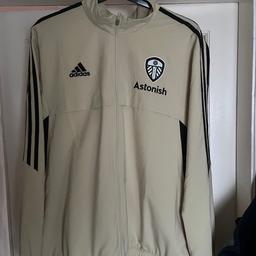 Leeds United Presentation Jacket 22/23 Season

Brand new With Tags

Size - XL