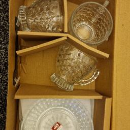 Deli glassware beautiful 5 piece set of cups & saucers. pick up bl4