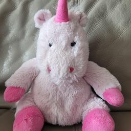 A unicorn hottie from toyshop, you take the bag out the back of it and put it in the microwave and pop it back in.
From a smoke free home.
Collection from Alvaston, Derby or I can post for a small fee.