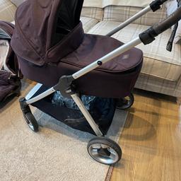 mamas and papas armadillo flip xt pram in plum wine colour

Comes with newborn carrycot
Seat unit from 6 months on
2 rain covers
Chassis with slight wear in handle bars
Matching Winter footmuff

In great condition
Cash on collection from Wakefield only
No. Scammer