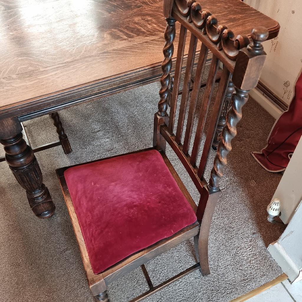 Victorian solid oak wind-out table
Has 6 slated back chairs plus 2 top & tail chairs with arms
Original wind-out mechanism and handle
Table height - 73cm
Table width - 121cm

Table full length out - 240cm
Table length in - 131cm
Two infills- 1x 53cm wide 1x 56cm wide
Excellent condition
For collection only
Will consider reasonable offers
Cash or UK bank transfer only no Wise or PayPal