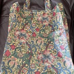 Plastic coated Sanderson shopping bag. Strong, waterproof with a William Morris all over design. See picture to see the width of the gusset. New. Please see my other items as having a huge clear-out. Most items are brand new!