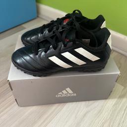 I’m selling used Adidas Goletto football trainers kids size 13. In good condition.