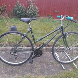 LADIES WOMES ADULTS CLAUDBUTLER 7OOcc WHEEL 19 INCH FRAME 18 SPEED BIKE BICYCLE
BIKE IS READY TO RIDE ONLY COLLECTION
FEEL FREE TO ASK ANY QUESTIONS OR OFFERS
ITEM IS LOCATED PINKWELL LANE UB3 1PJ
