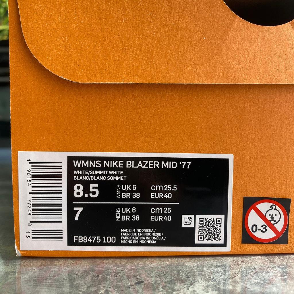 Verkaufe Neu NIKE BLAZER MID ‘77 DAMEN Schuhe
Gr. 40 .Geschäft Preis Preis 120€
Abholen oder wird Versand