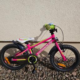 verkaufen das Kinderfahrrad was unserer Tochter nun zu klein ist
16Zoll
Rücktritt 
Sattel in Höhe verstellbar 
wird mit der Fahrradklingel verkauft 
Aufgrund der Größe bitte nur Abholung