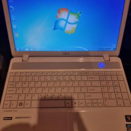 Screen Size: 15.6 hd led  Touchscreen 
Processor : intel i3 gen 2330  2.20Ghz
Memory Ram: 8gb ddr3 
Hard disk:  640GB
Video card: Intel  hd 3000
Battery : not working not charging
Charger : yes
System Operation : Windows 7 x64 we can install windows 10 x64 
Problem :