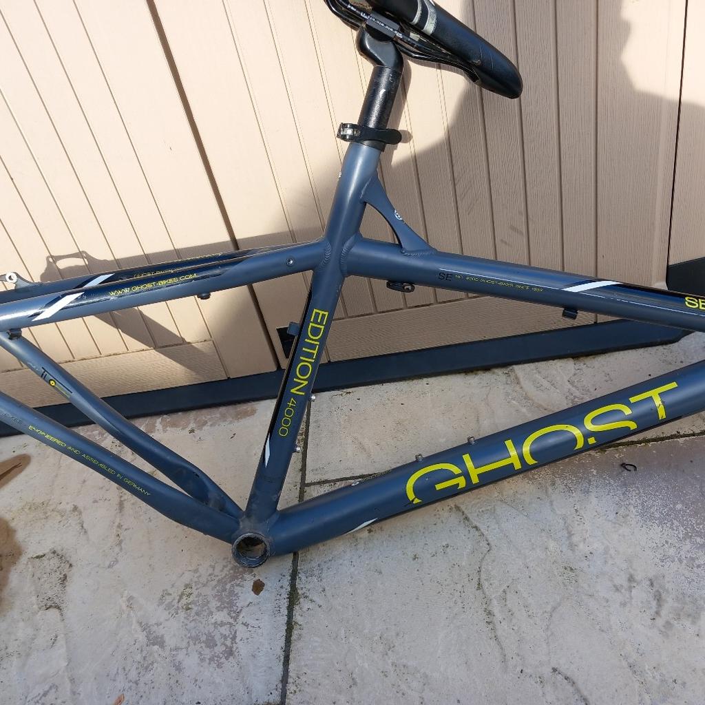 ghost frame comes with seat post seat rear hanger medium size giant mountain bike medium frame comes with forks bars stem shimano deore lx hydraulic front brake I have some wheels tyres