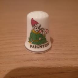 Paignton thimble

Bone china

Made in England

In good condition

From a pet and smoke-free household

Collected £1