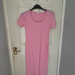 A lovely, straight pink dress!