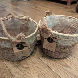 2 x brand new natural wicker hanging baskets