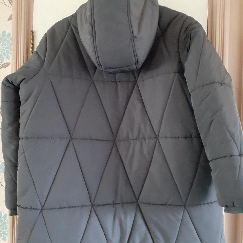 Dark grey Quilted hooded coat
from MARKS & SPENCER
NEVER WORN
COST £50 selling £30

FROM SMOKE & PET FREE HOME
LISTED ELSEWHERE
COLLECTION B31 OR B32 OR B14