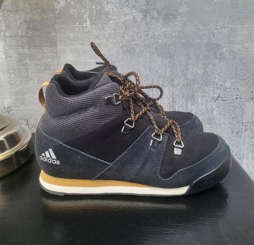 Buy & Sell Surrey Elmbridge - Photos for Adidas Ankle Boots Boys Black - Size: 13 / Mi