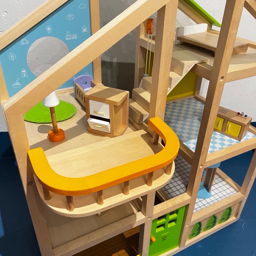 Hape Spielhaus aus Holz mit zahlreichen Utensilien
Link zum Original: