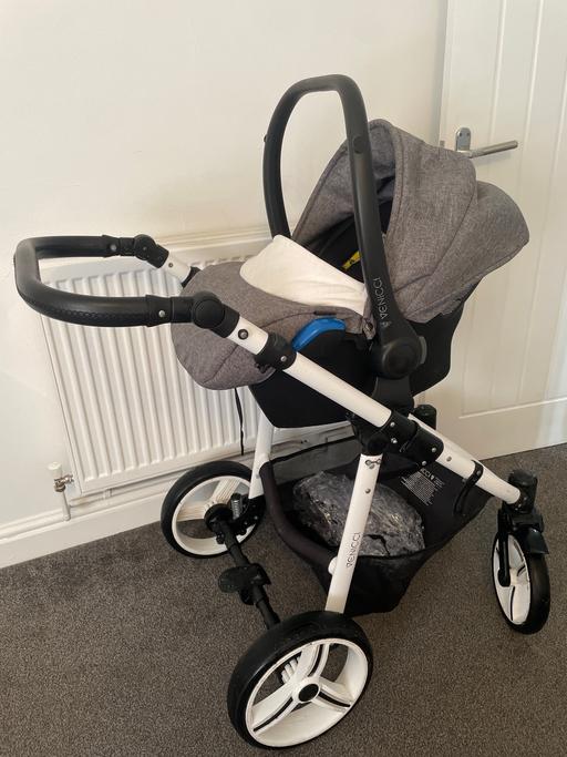 Buy & Sell West Midlands Walsall - Photos for VENICCI 3 in 1 pushchair