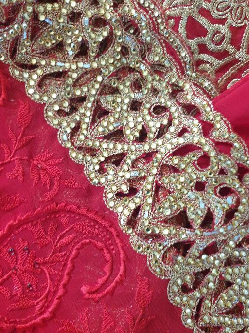 Buy & Sell West London Hounslow - Photos for Red &Gold saree