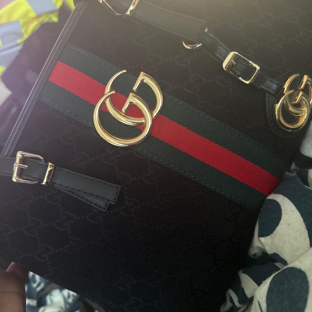 Gucci bag from turkey
Never used
In perfect condition