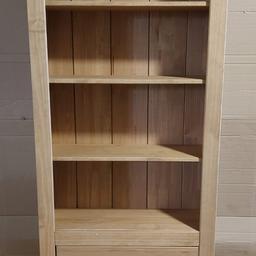 Solid Pine 2 Drawer Bookcase

💥New/other. Flat packed in the box💥

Made from solid wood.
1 fixed shelf and 2 adjustable shelves.
2 drawers
Size H180, W78, D29cm.
Weight 34.2kg

💥 Check our other furniture💥