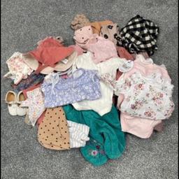 Clothing bundle
Baby girl clothes
3-6 months