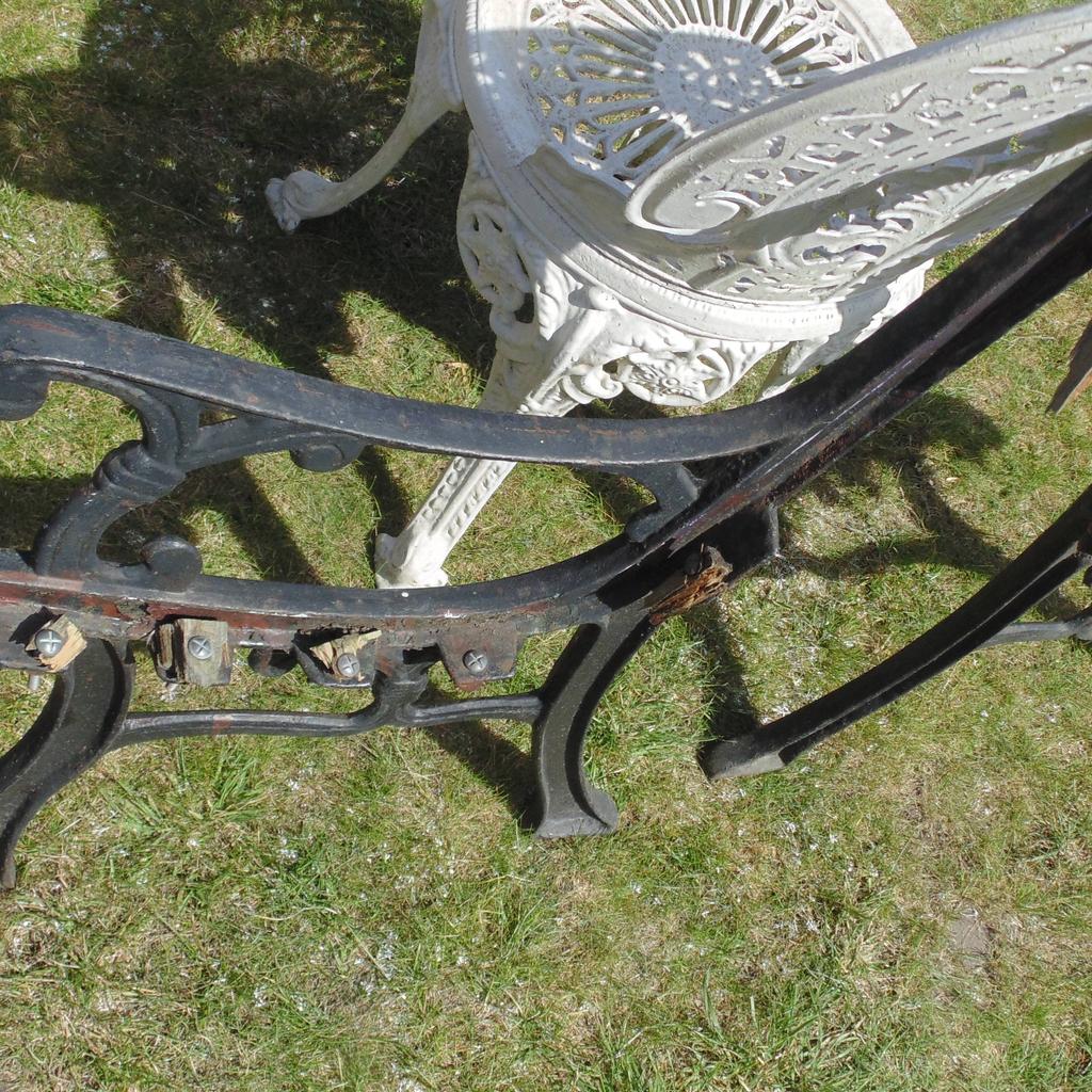 Here we a have a pair of garden cast iron bench ends. In great condition, in need of a good clean and painting, nuts and bolts are rusty. Ref. (#718)

 Height........ approx 31.5 inch / 80 cm
 Width........ approx 23 inch / 59 cm

Pick up only, Dy4 area. Cash on collection.