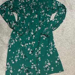 Green mini floral dress
Great for spring