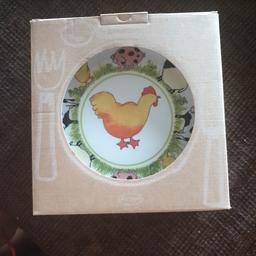 Tolles Ostergeschenk

Marke Arzberg

Originalverpacktes Porzellan Geschirr für Kinder mit süßen Bauernhof Tieren!

Nie verwendet - komplett und ohne Beschädigung!

NP: 25€
