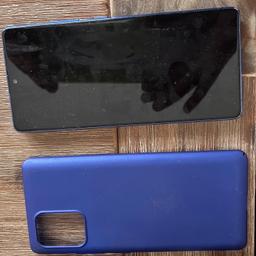 Samsung S10 Lite in Blau
Auf der Rückseite ist eine Magnetplatte verklebt für eine Autohalterung.
Kann man aber Problemlos wieder entfernen.
Nur der Stecker ist nicht dabei.
Komplett zurück gesetzt.
Kopfhörer unbenutzt.
Keine Garantie oder Rücknahme.