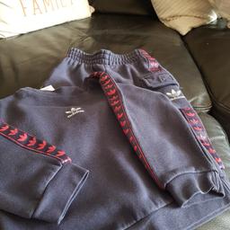 Boys joggers and top , worn but plenty of wear left , 9/12 months, from a non smoking and pet free household 