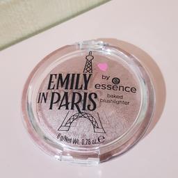 Neu & unbenutzt
Essence Emily in Paris Baked Highlighter - Gebackener Rouge-Highlighter
Farbe: 01 #SayOuiToPossibility
Limitiert
Vegan

Inhalt: 8 g