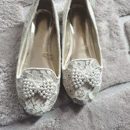 monsoon shoes 
size 11