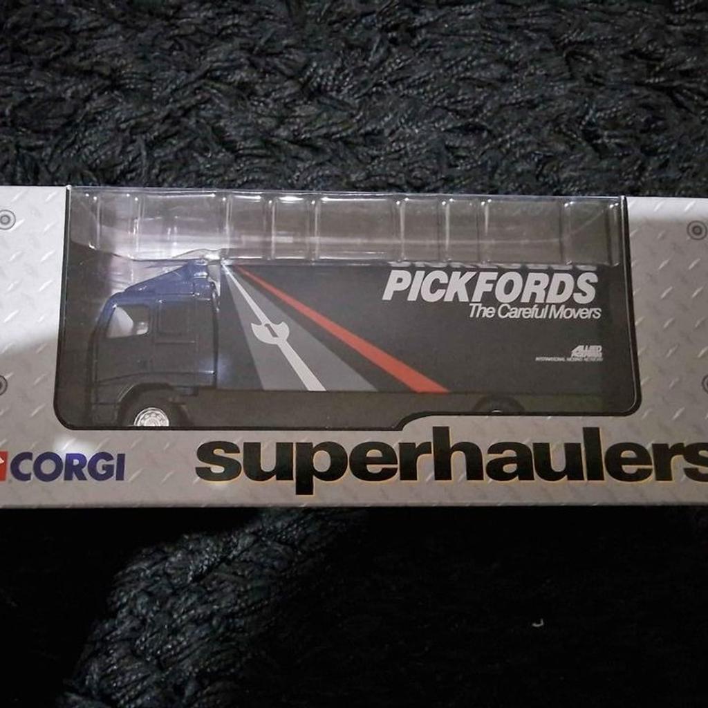 1:64 Corgi Pickfords ERF with Transit and ParcelForce/Royal Mail ERF with Transit Van
Pre-Loved as new
Royal Mail- ParcelForce E.R.F. box trailer and Transit Van £15.00
Pickfords E.R.F. 4 wheel rigid box van with Transit £15.00
Boxes my show signs of storage wear etc